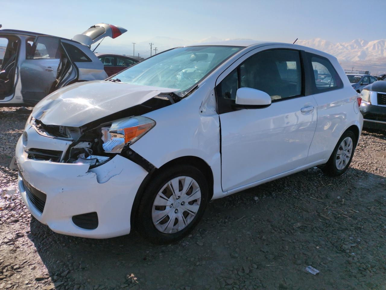 2014 TOYOTA YARIS