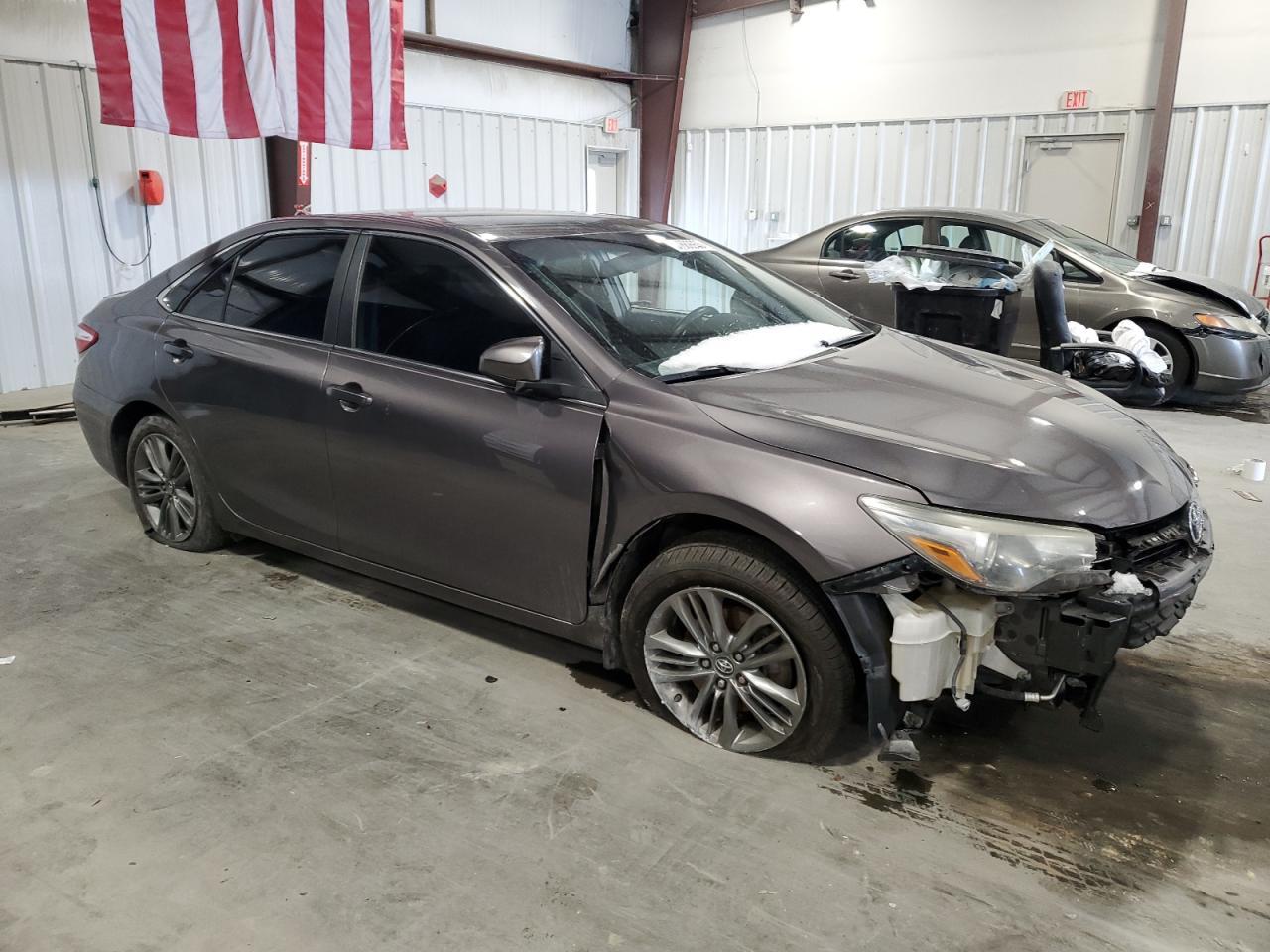 2016 TOYOTA CAMRY LE - Фото 4