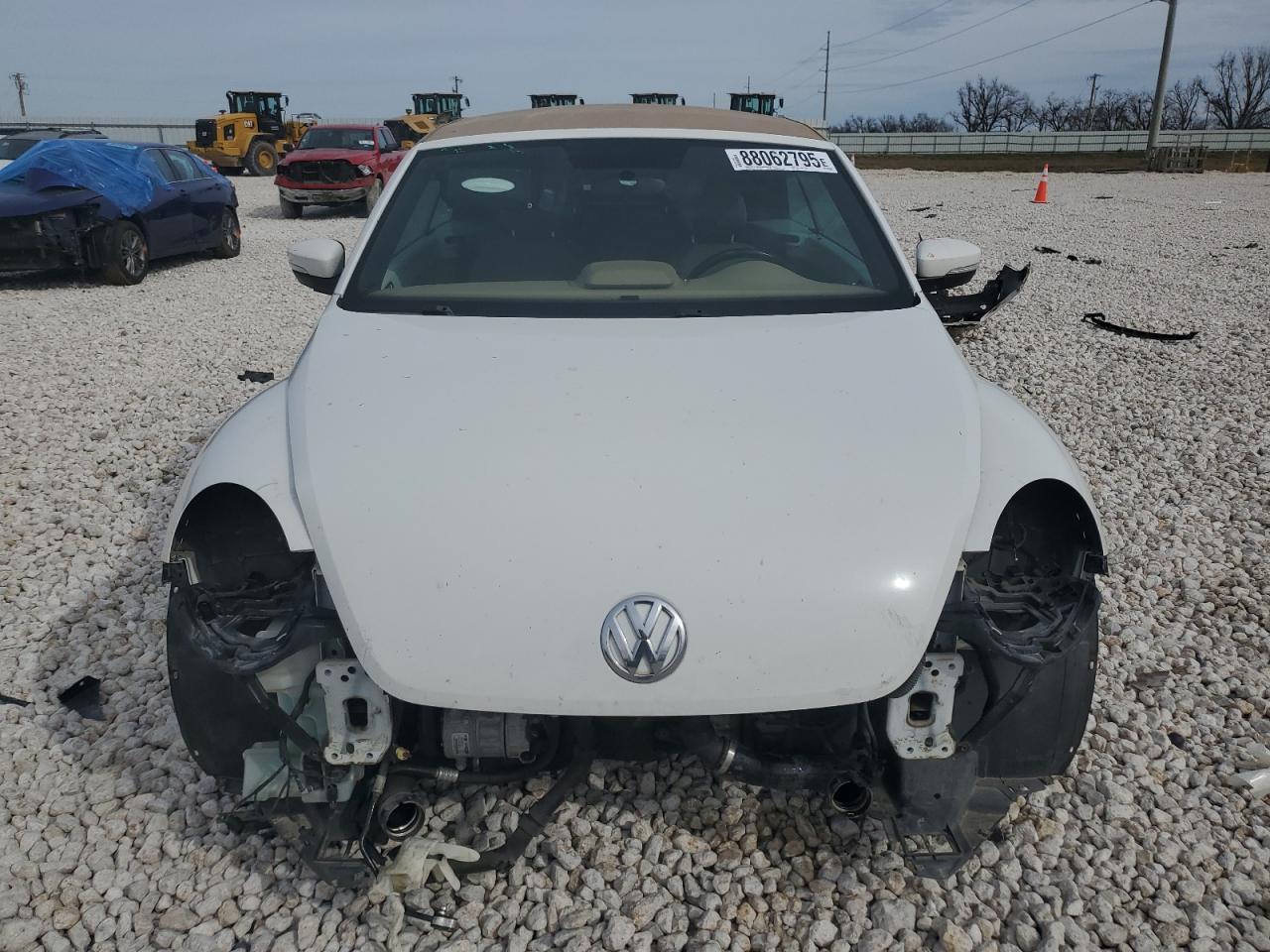 2014 VOLKSWAGEN BEETLE - Фото 5