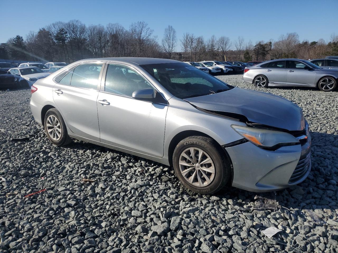 2017 TOYOTA CAMRY LE - Фото 4
