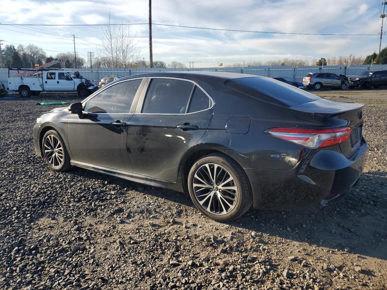 2018 TOYOTA CAMRY L - Фото 2