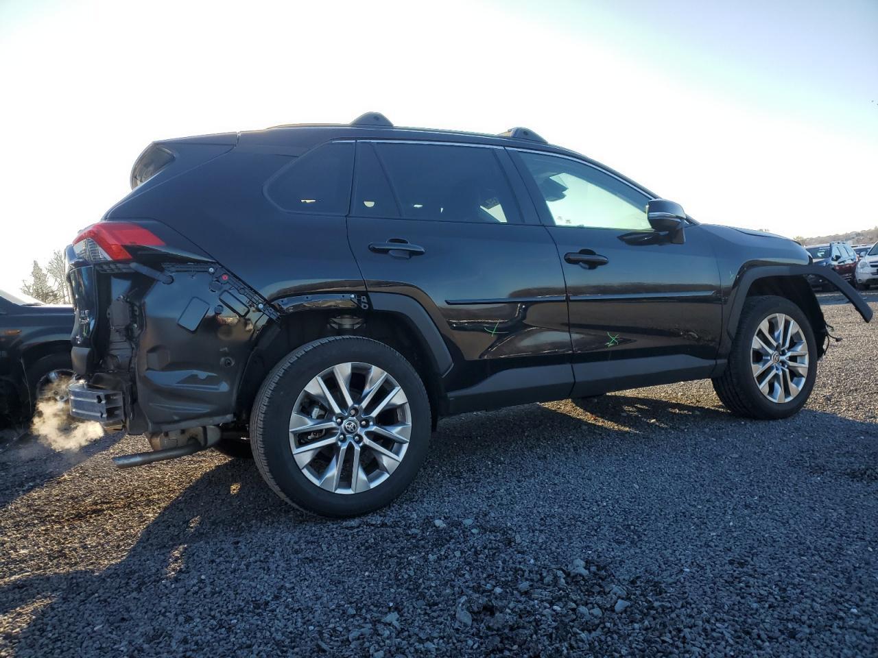 2024 TOYOTA RAV4 XLE P - Image 3