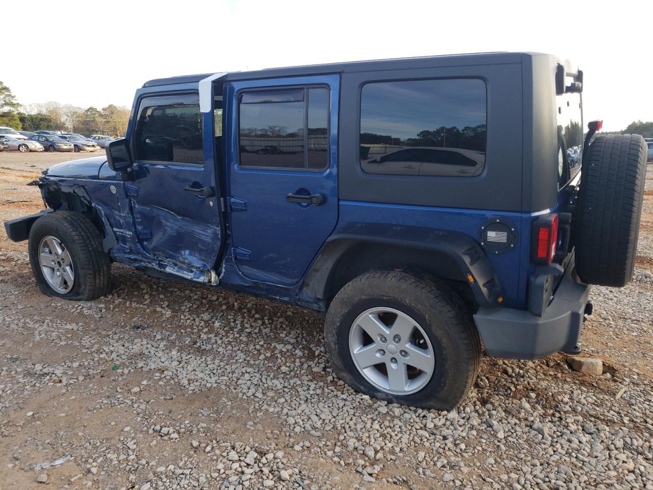 2010 JEEP WRANGLER U - Image 2