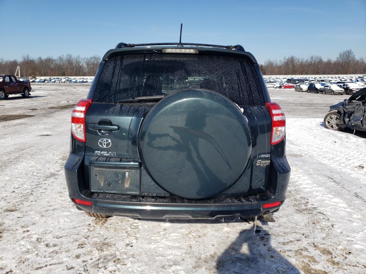 2011 TOYOTA RAV4 - Фото 6