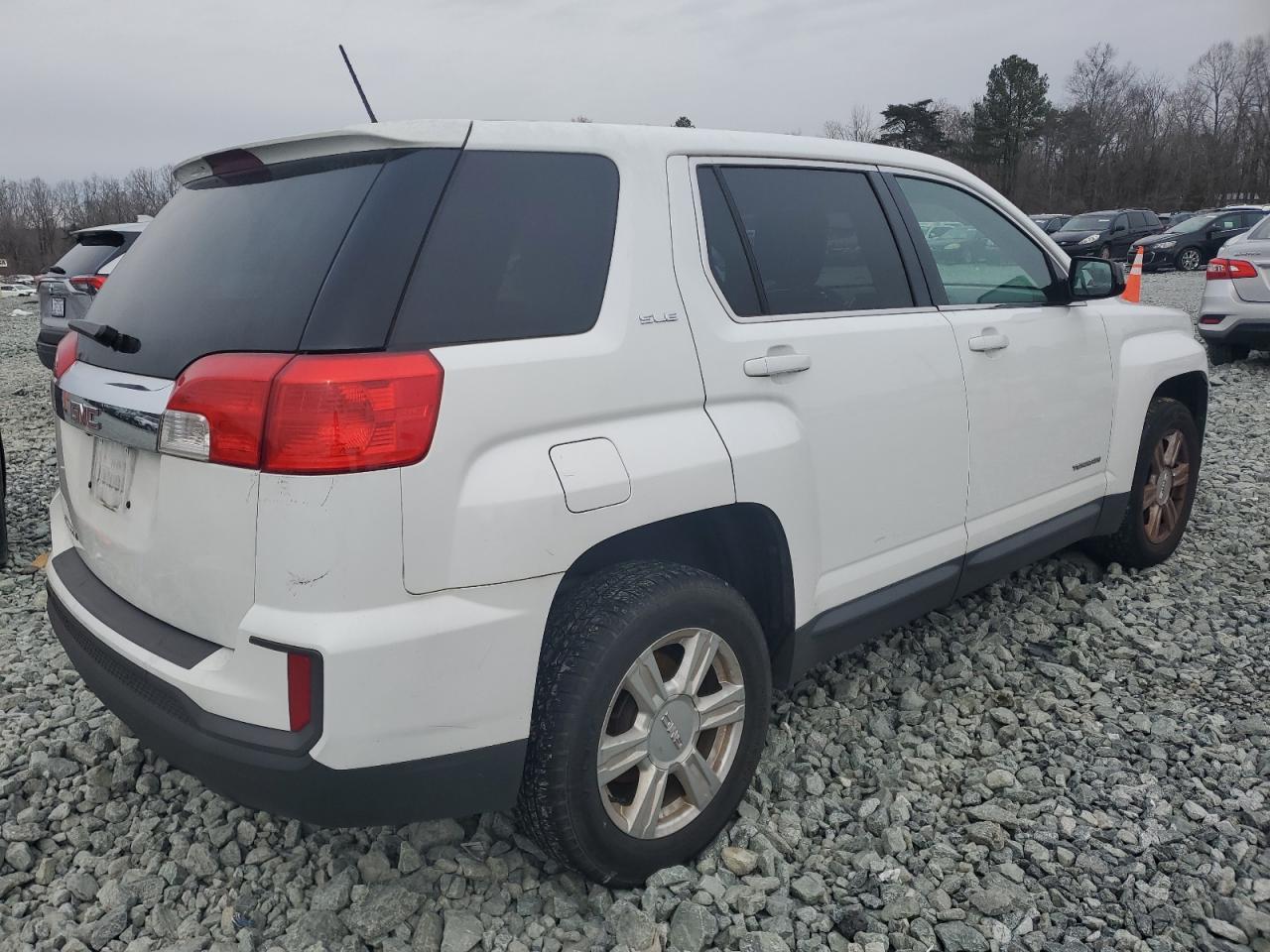 2016 GMC TERRAIN SL - Image 3