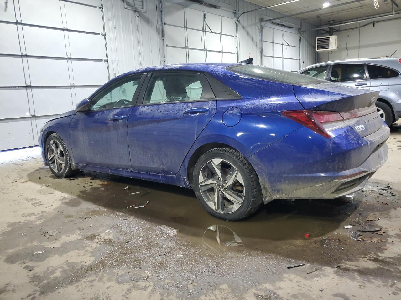 2023 HYUNDAI ELANTRA SE - Image 2