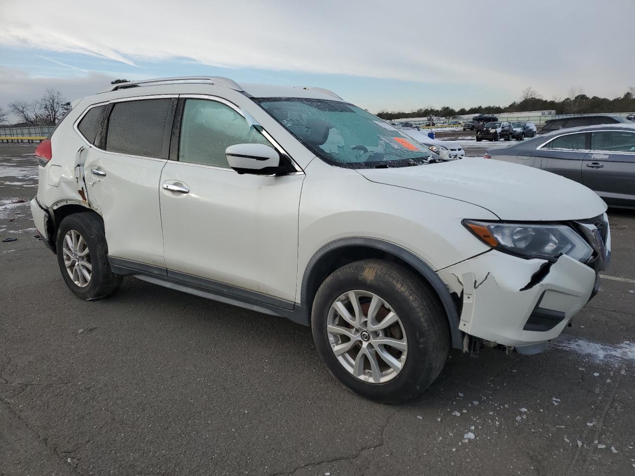 2018 NISSAN ROGUE S - Фото 4