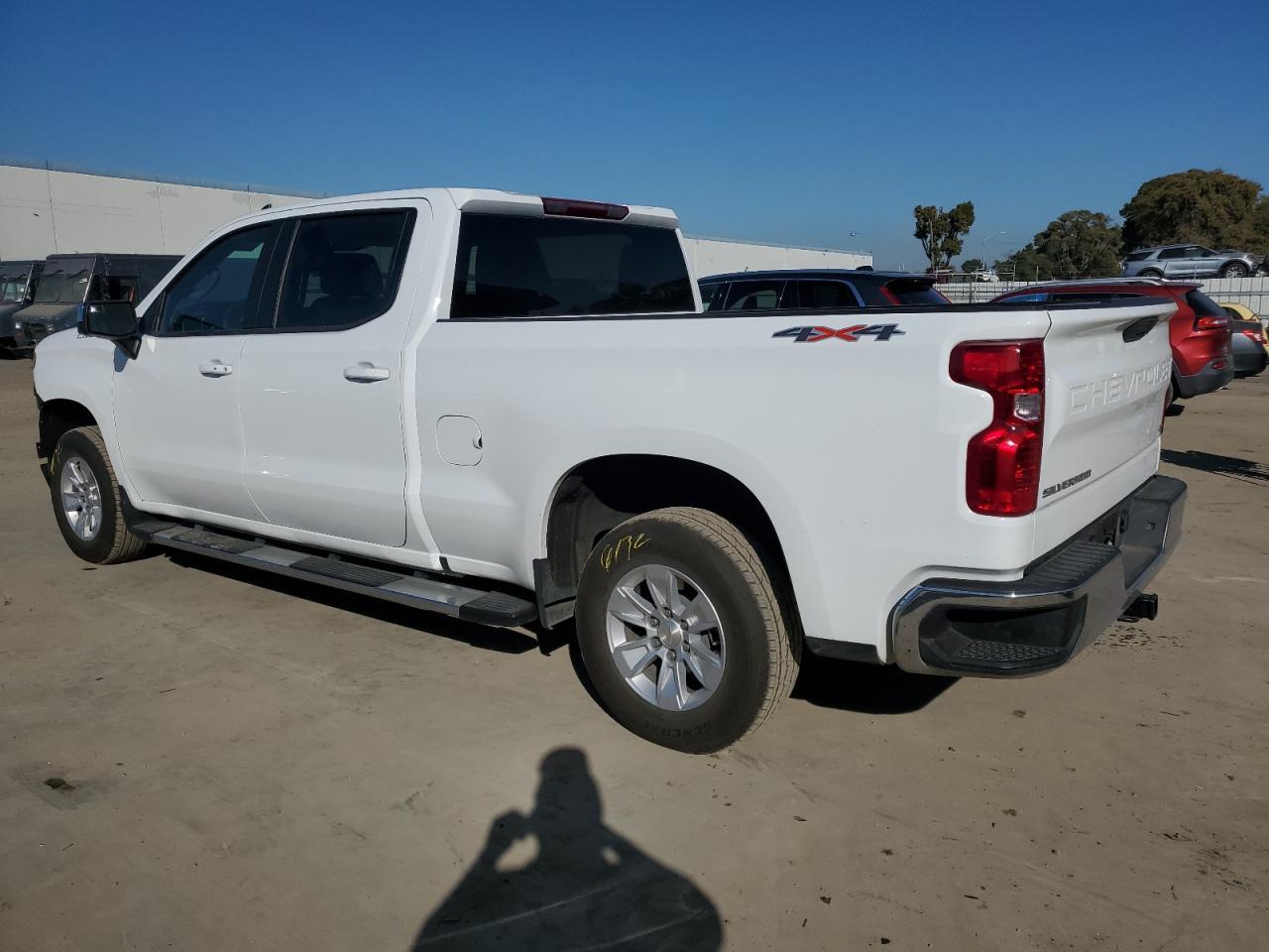 2024 CHEVROLET SILVERADO - Фото 2