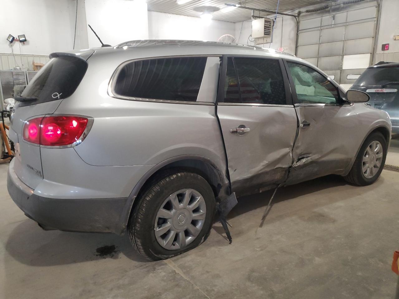 2011 BUICK ENCLAVE CX - Image 3
