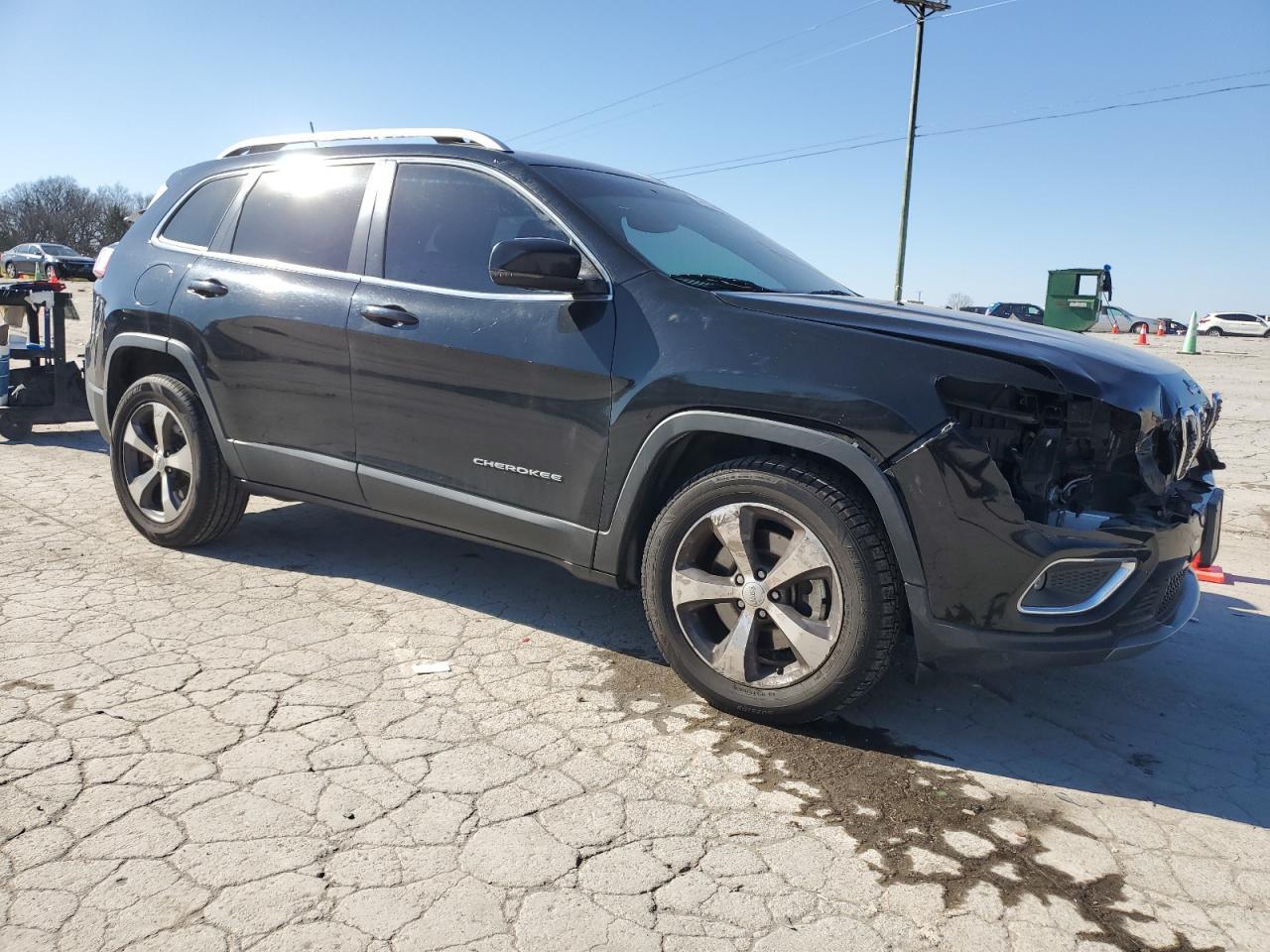2019 JEEP CHEROKEE L - Image 4
