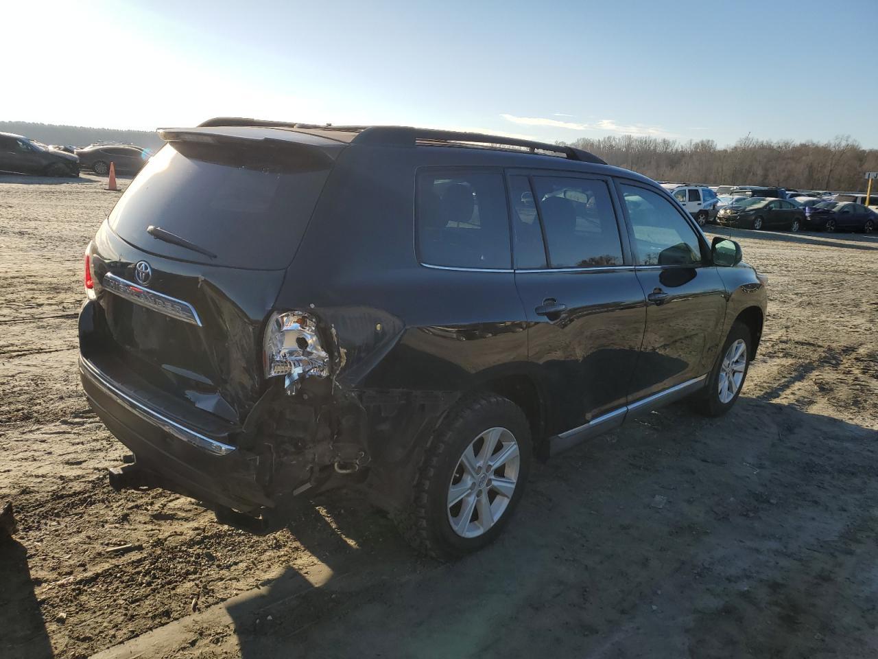 2011 TOYOTA HIGHLANDER - Фото 3