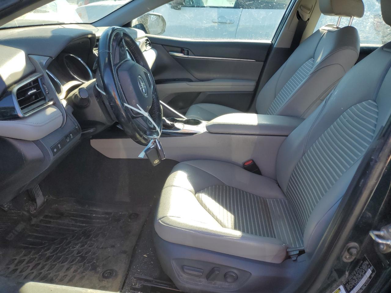 2019 TOYOTA CAMRY L - Фото 7