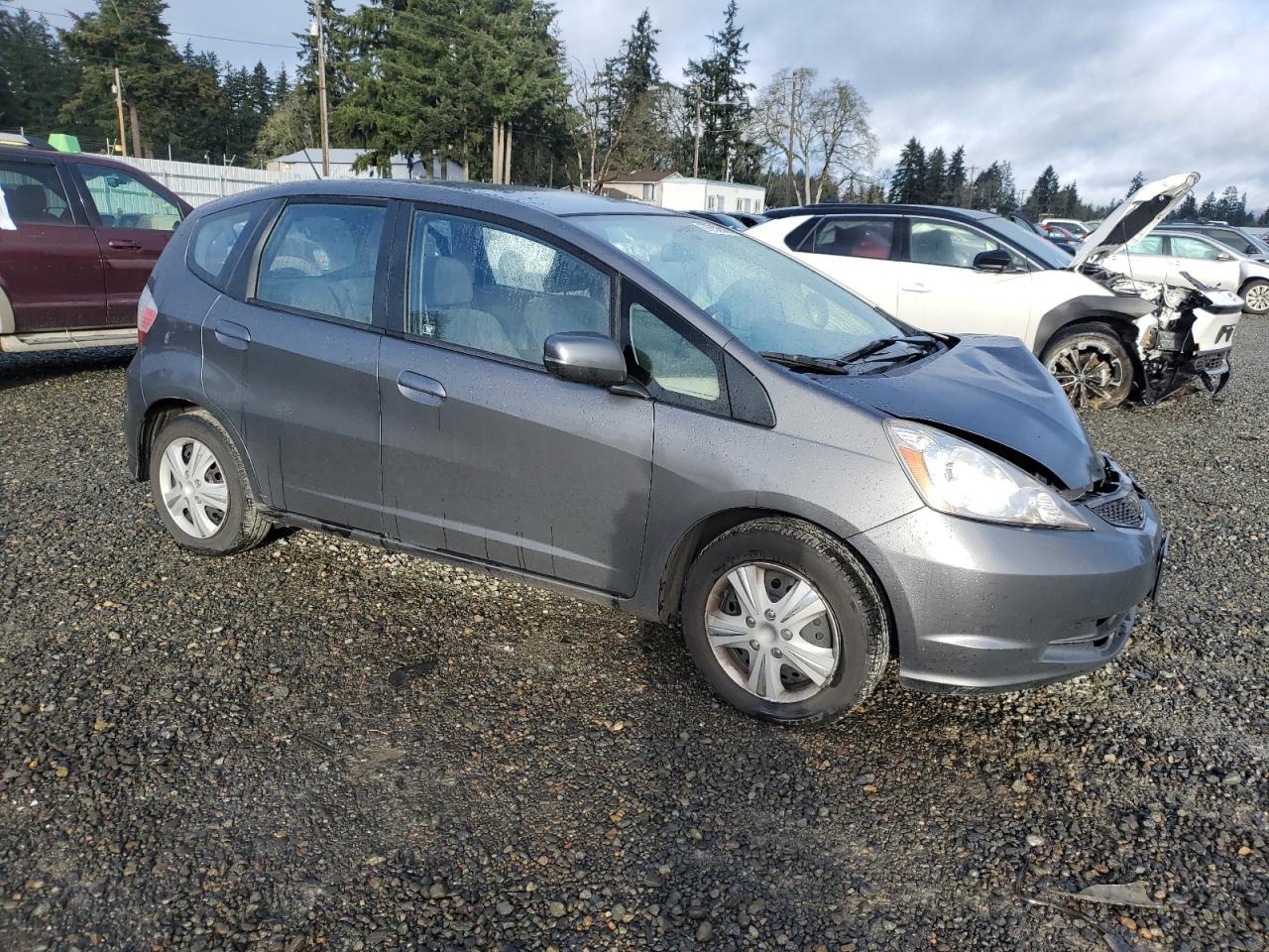 2013 HONDA FIT - Image 4
