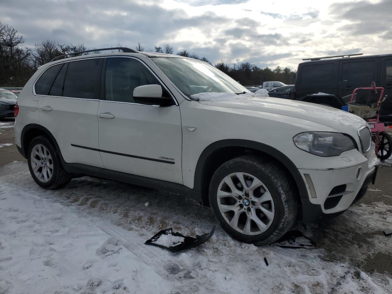 2013 BMW X5 XDRIVE3 - Image 4
