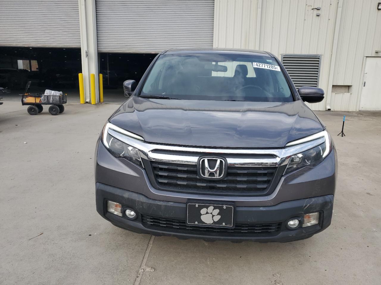 2017 HONDA RIDGELINE - Фото 5