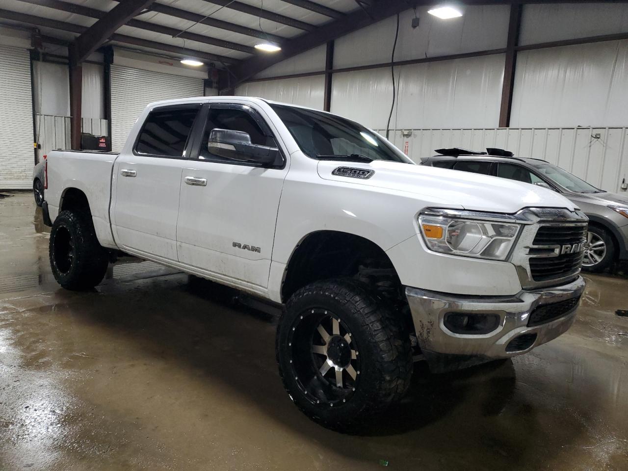 2019 RAM 1500 BIG H - Image 4