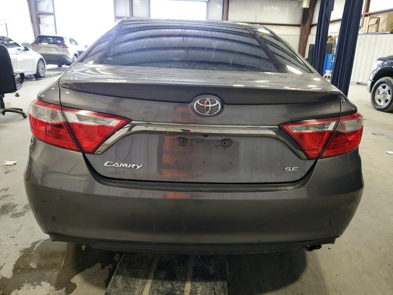 2016 TOYOTA CAMRY LE - Фото 6