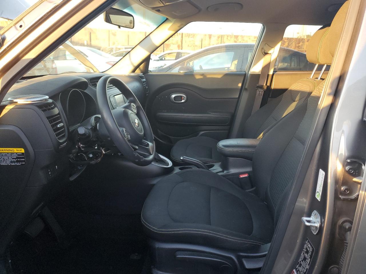 2016 KIA SOUL + - Image 7