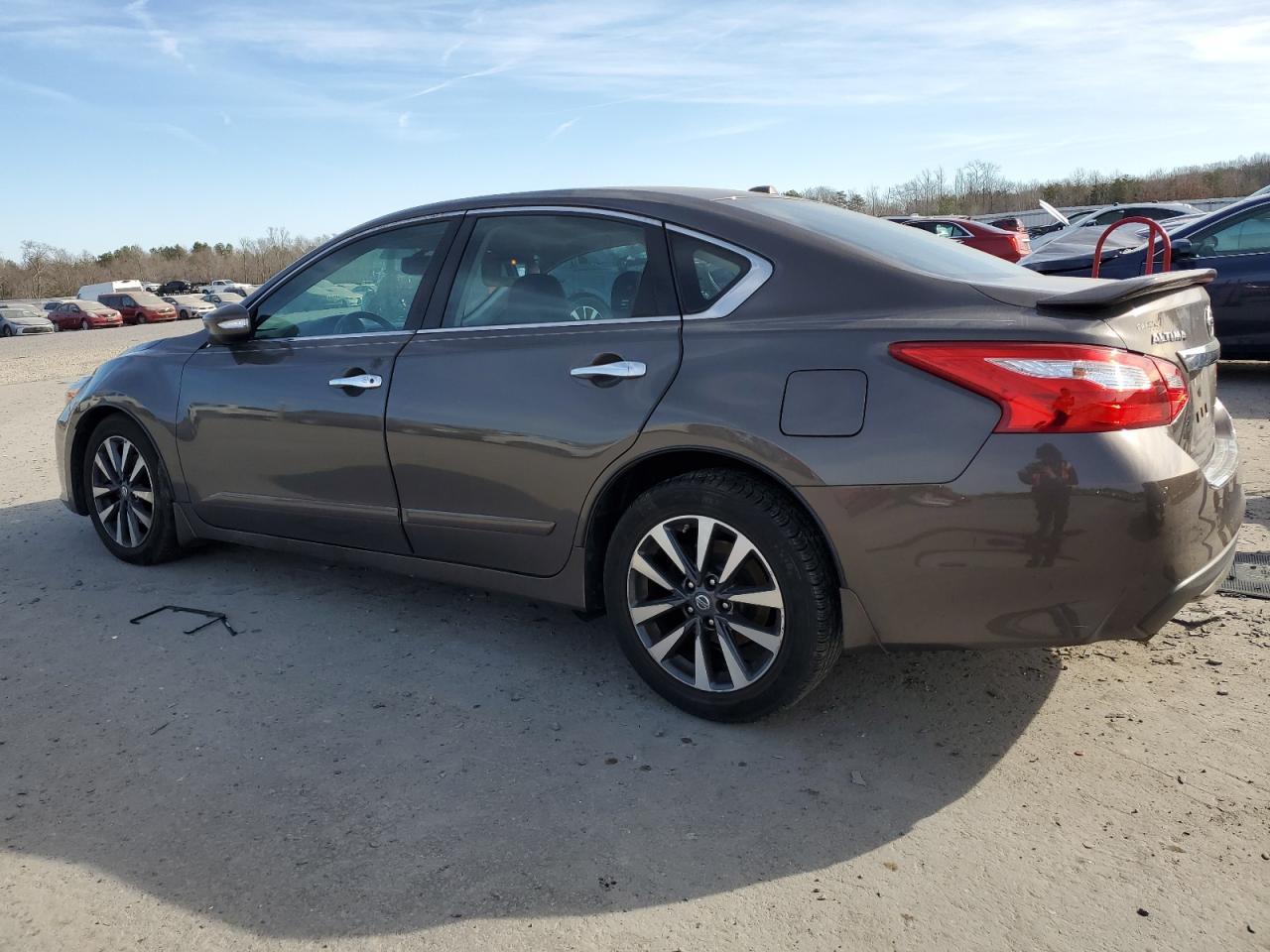 2017 NISSAN ALTIMA 2.5 - Image 2