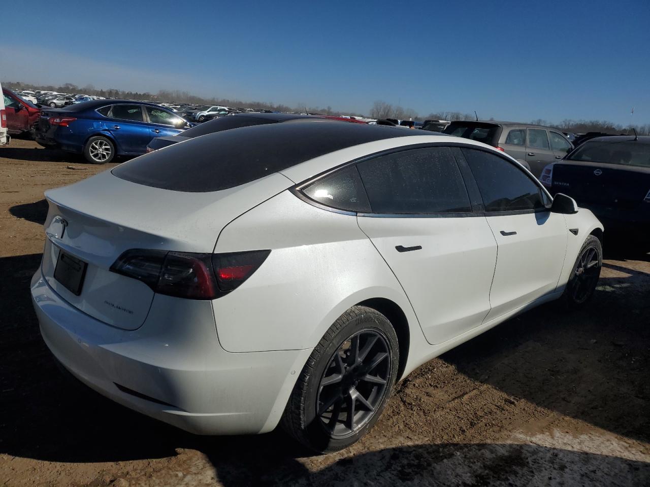 2022 TESLA MODEL 3 - Image 3