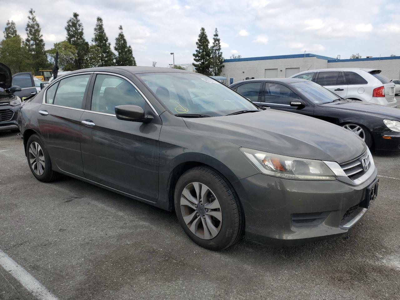 2014 HONDA ACCORD LX - Image 4