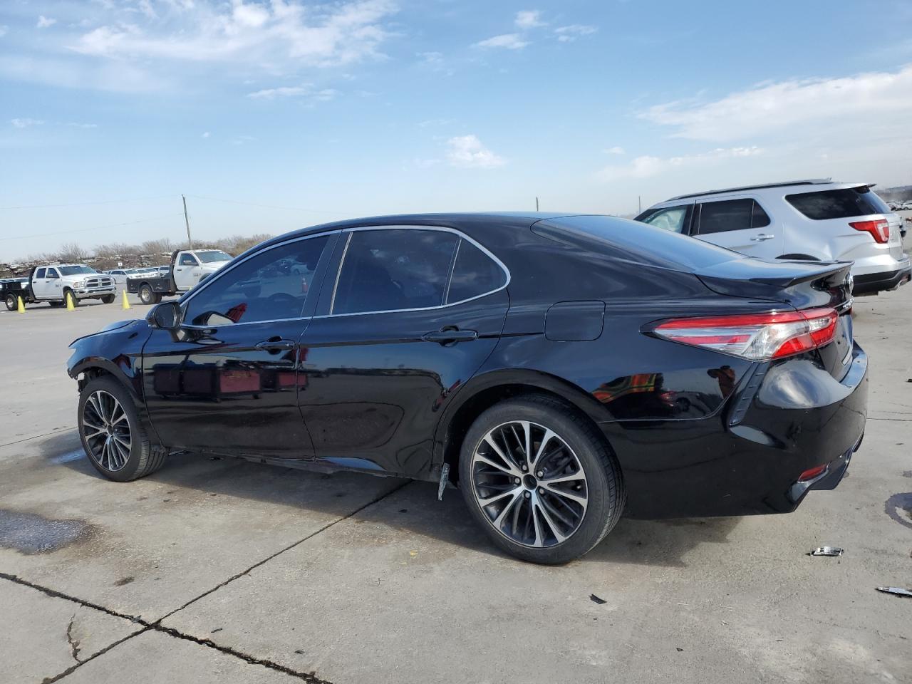 2018 TOYOTA CAMRY L - Image 2
