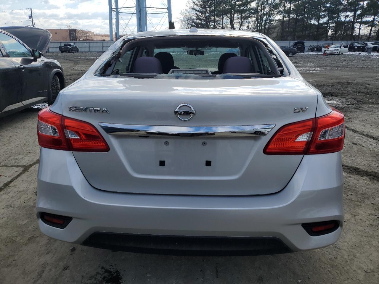 2017 NISSAN SENTRA S - Фото 6