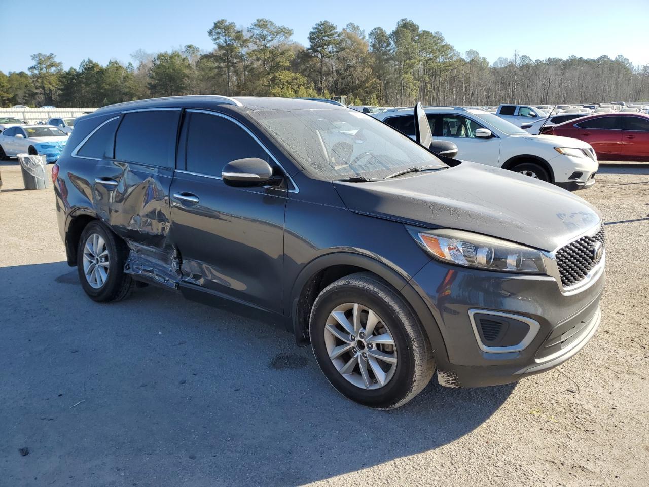 2017 KIA SORENTO LX - Фото 4