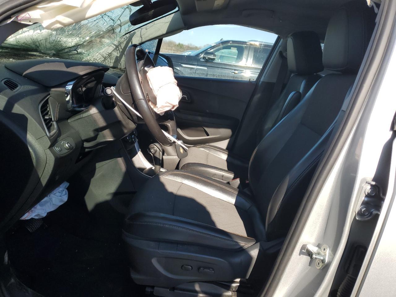 2019 CHEVROLET TRAX 1LT - Image 7
