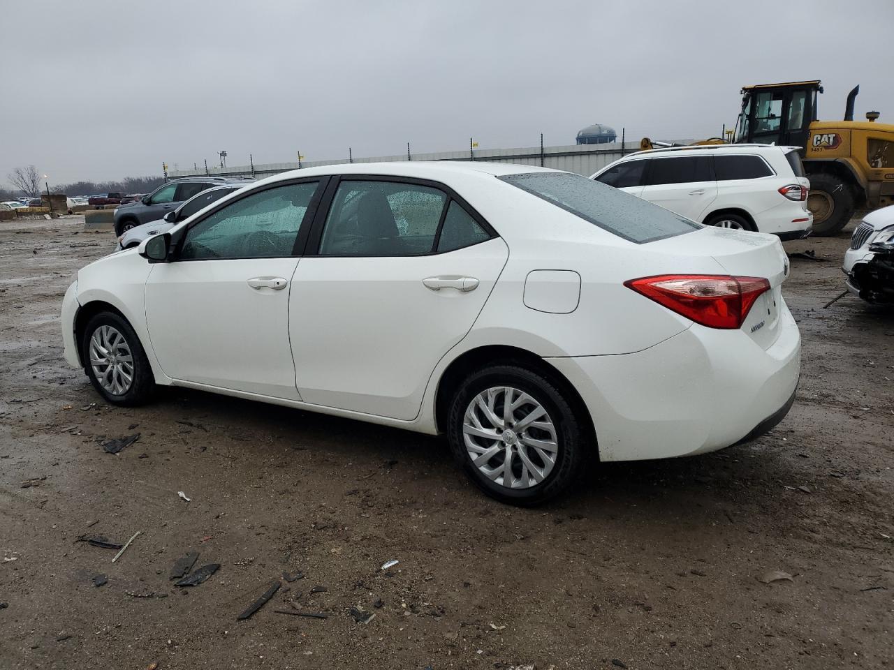 2018 TOYOTA COROLLA L - Фото 2