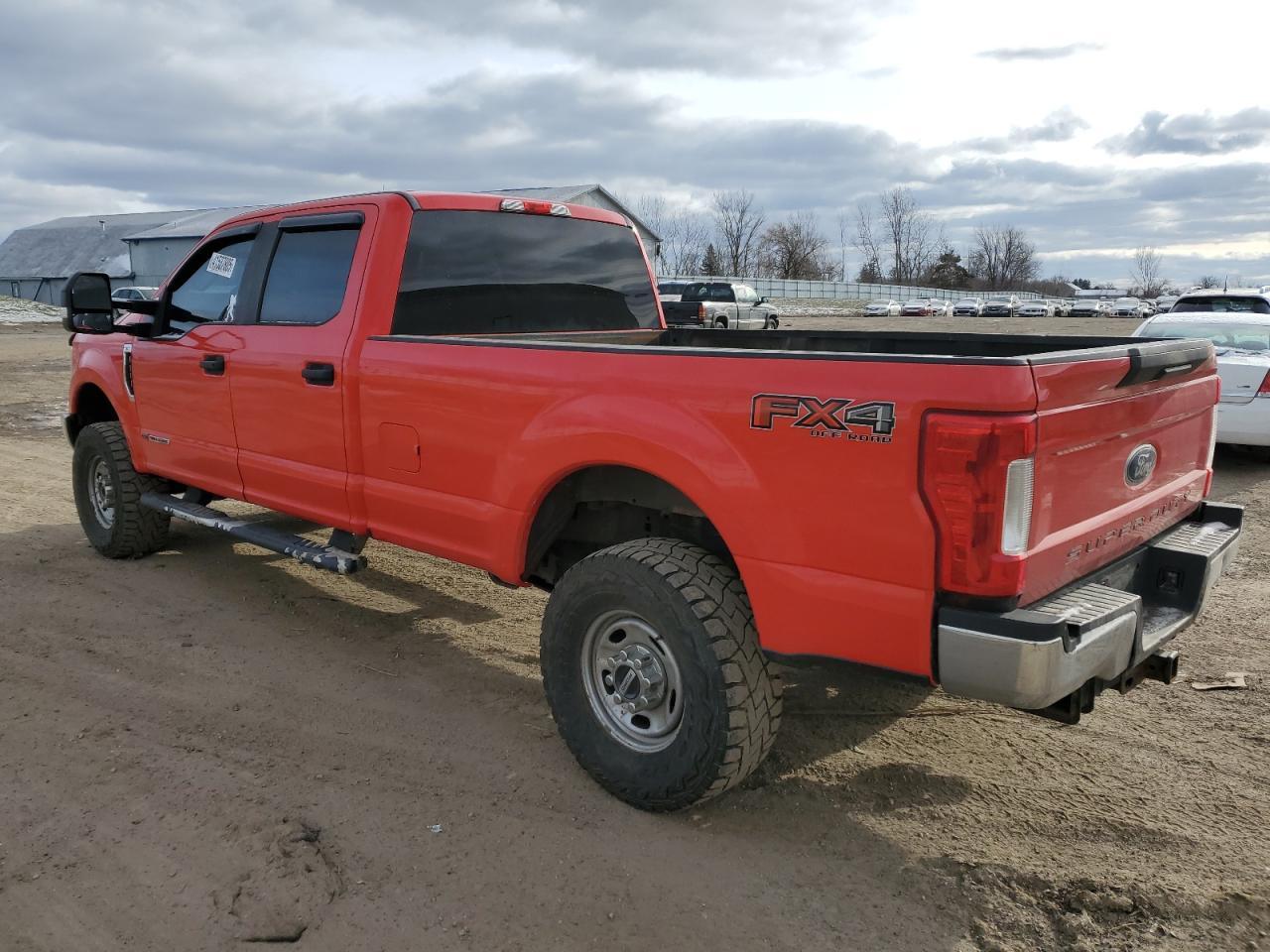 2017 FORD F250 SUPER - Image 2