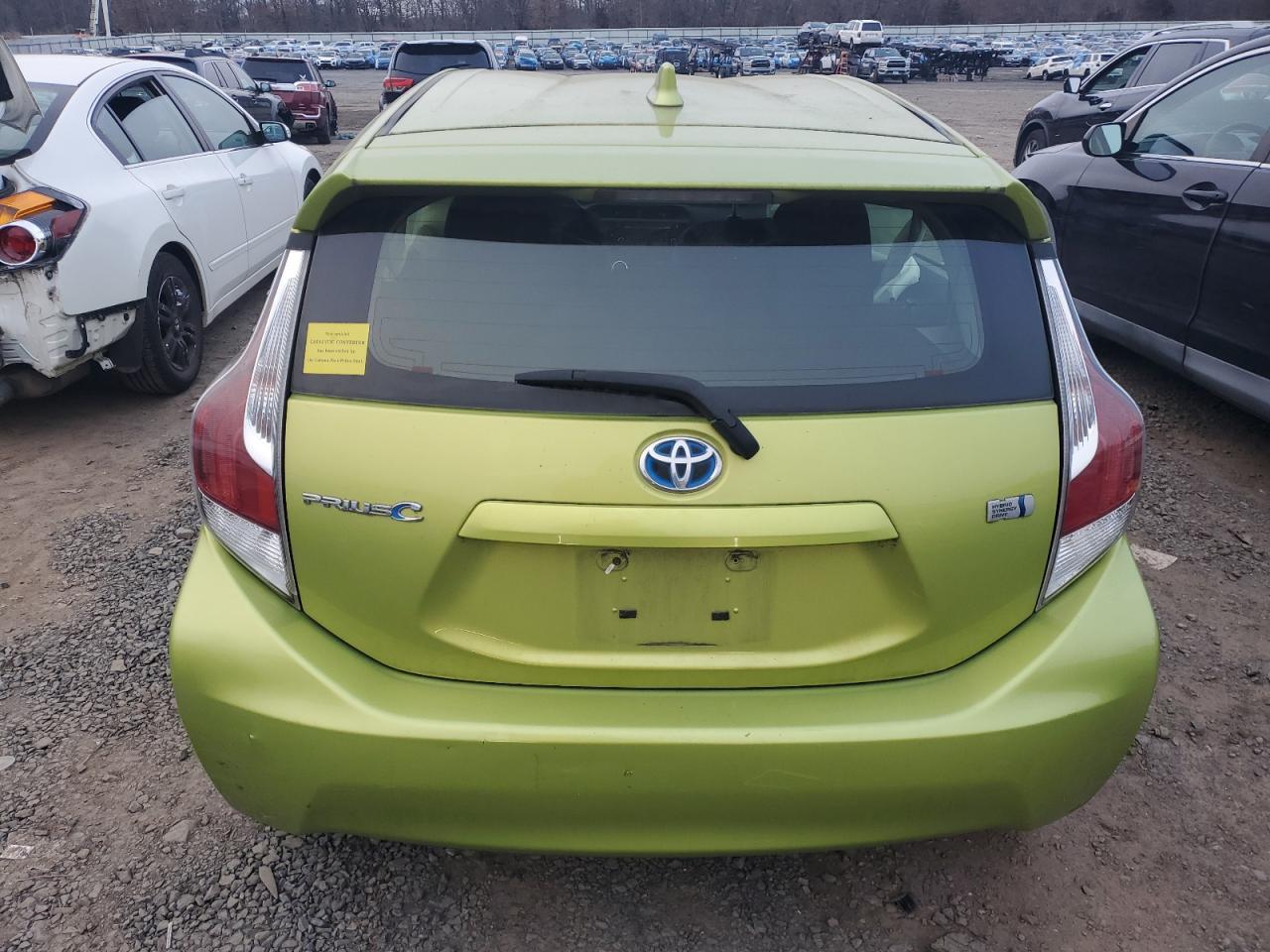 2016 TOYOTA PRIUS C - Image 6