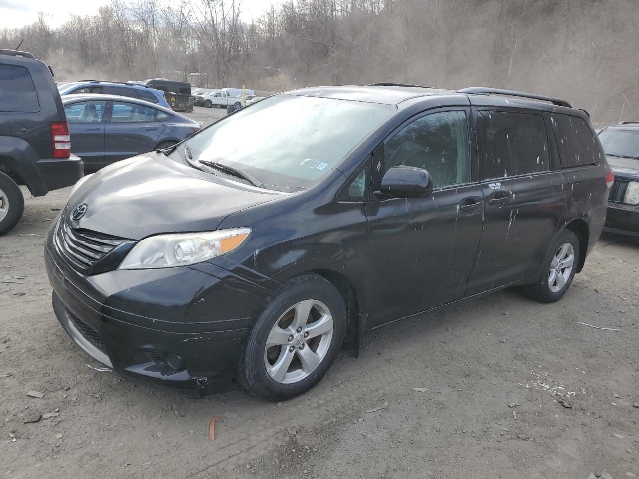 2014 TOYOTA SIENNA LE car image