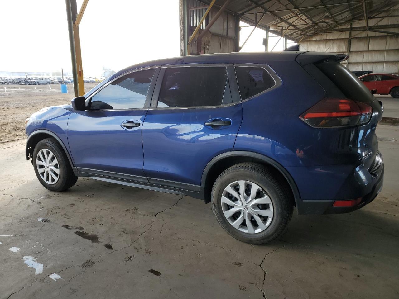 2017 NISSAN ROGUE SV - Фото 2