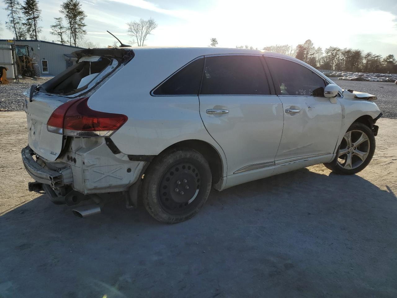 2014 TOYOTA VENZA LE - Image 3