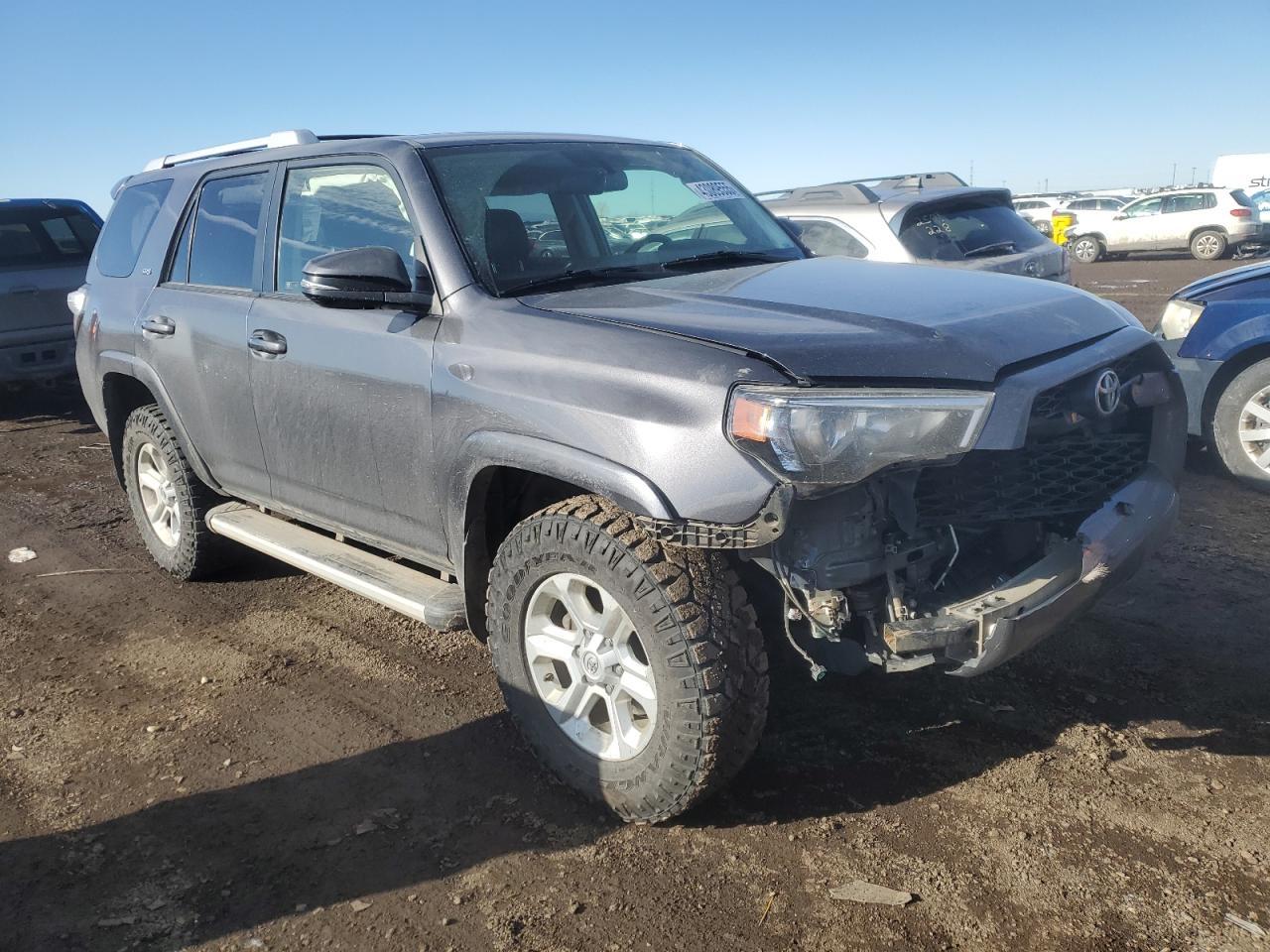 2017 TOYOTA 4RUNNER SR - Фото 4