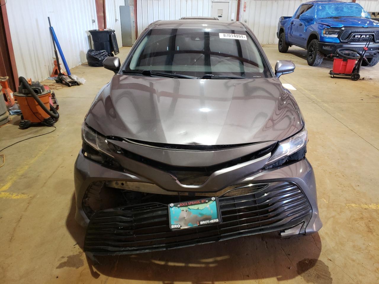 2018 TOYOTA CAMRY L - Фото 5
