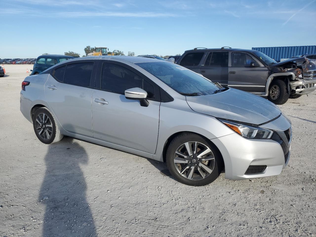 2021 NISSAN VERSA SV - Image 4