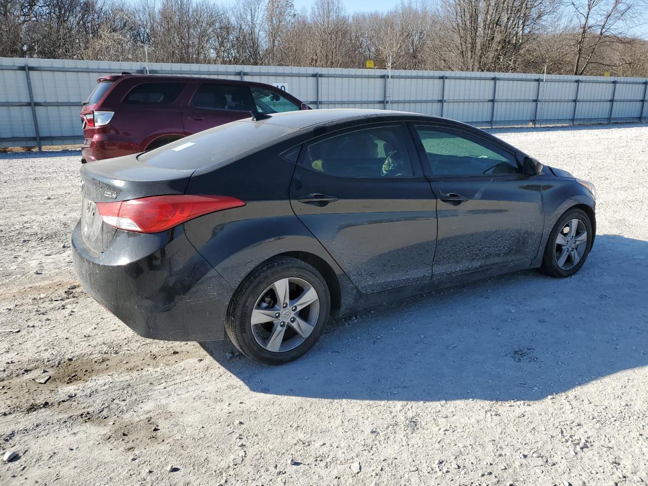 2013 HYUNDAI ELANTRA GL - Image 3