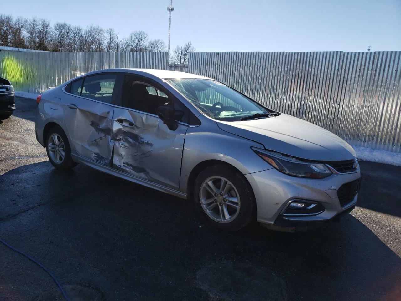 2016 CHEVROLET CRUZE LT - Image 4