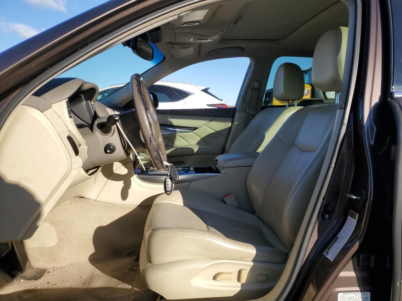 2015 INFINITI Q70L 3.7 - Image 7