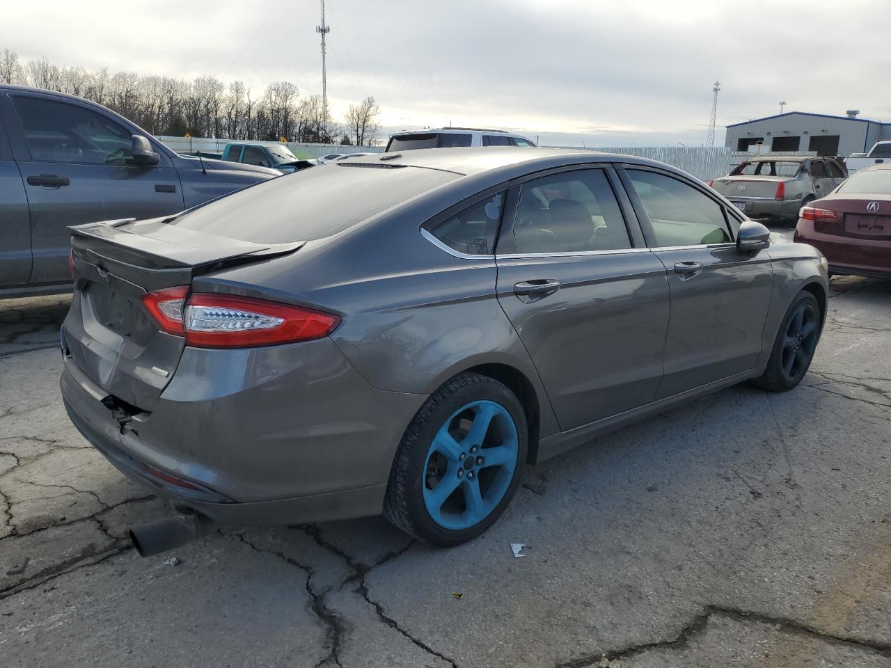 2013 FORD FUSION SE - Фото 3