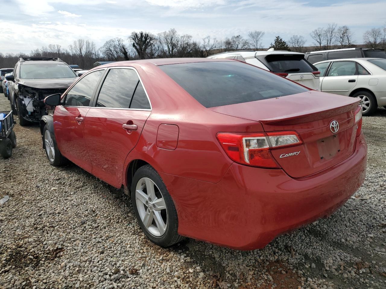 2013 TOYOTA CAMRY L - Фото 2