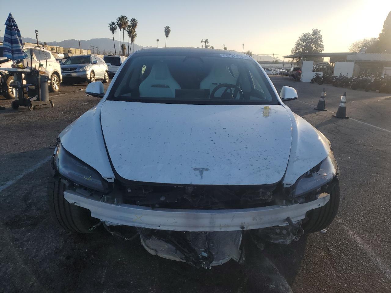 2024 TESLA MODEL 3 - Фото 5