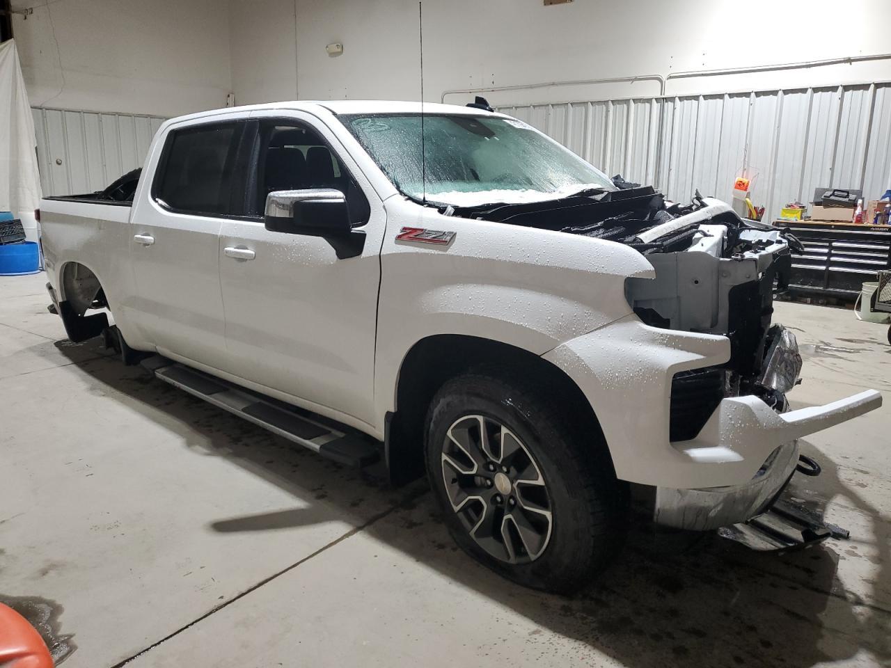 2024 CHEVROLET SILVERADO - Image 4