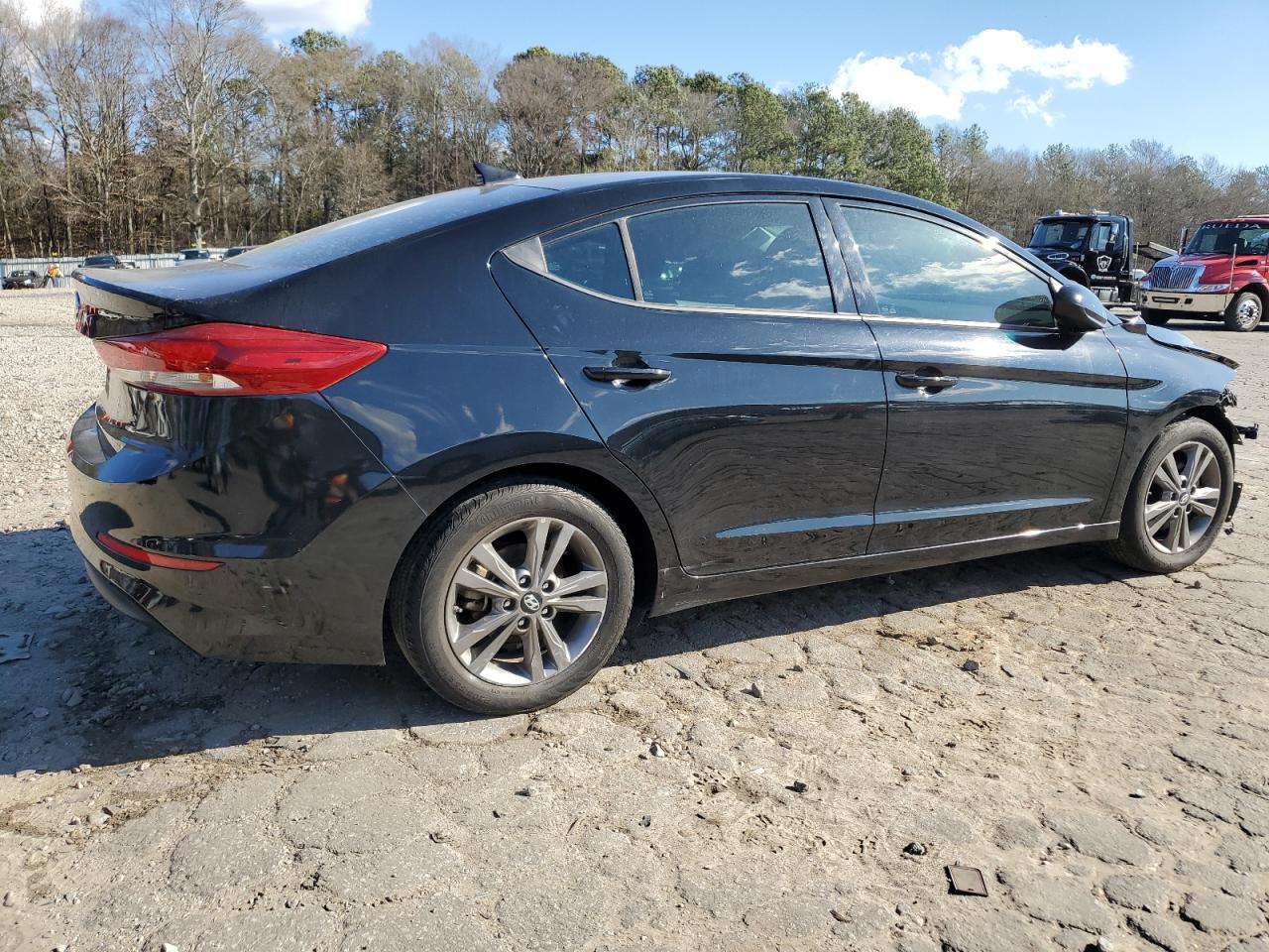 2018 HYUNDAI ELANTRA SE - Фото 3