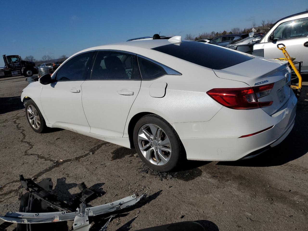 2018 HONDA ACCORD LX - Фото 2