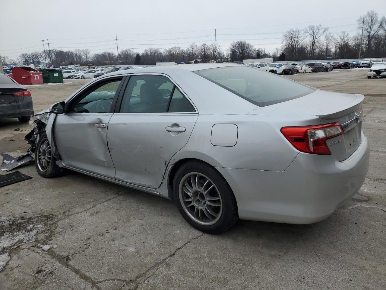 2012 TOYOTA CAMRY BASE - Фото 2