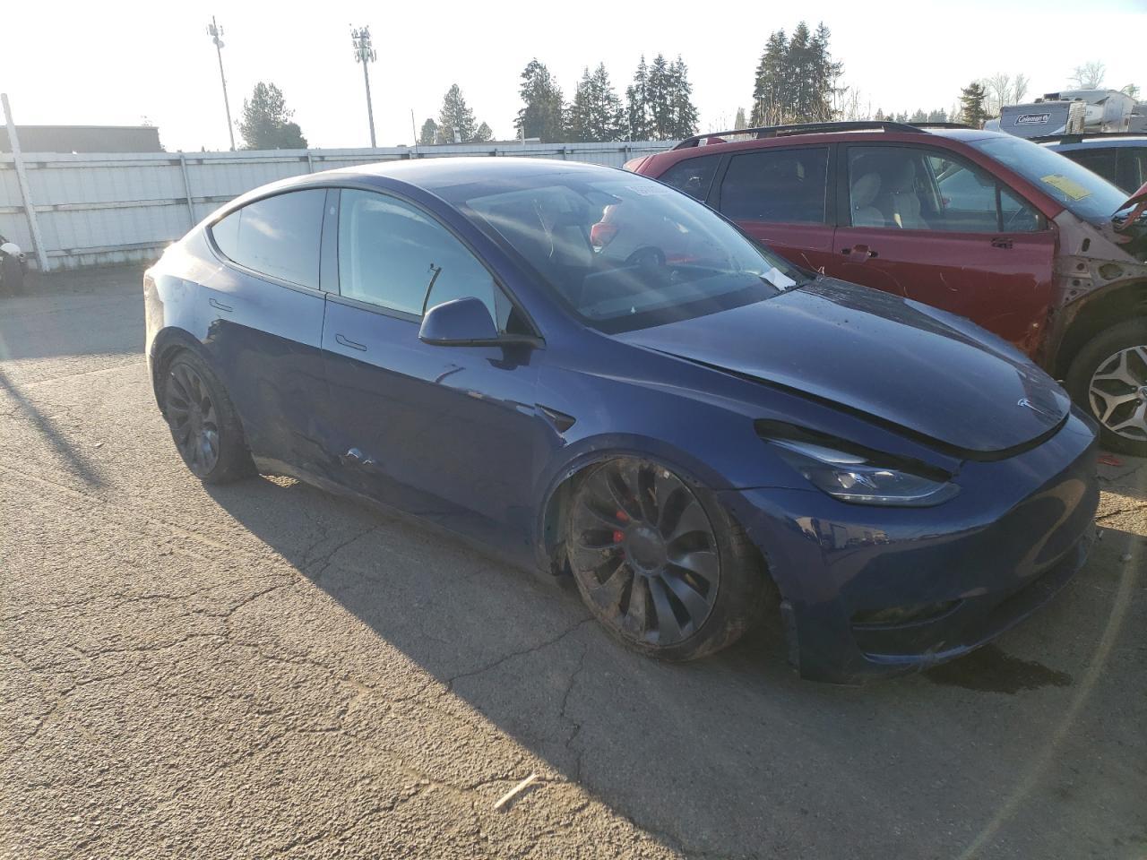 2023 TESLA MODEL Y - Фото 4