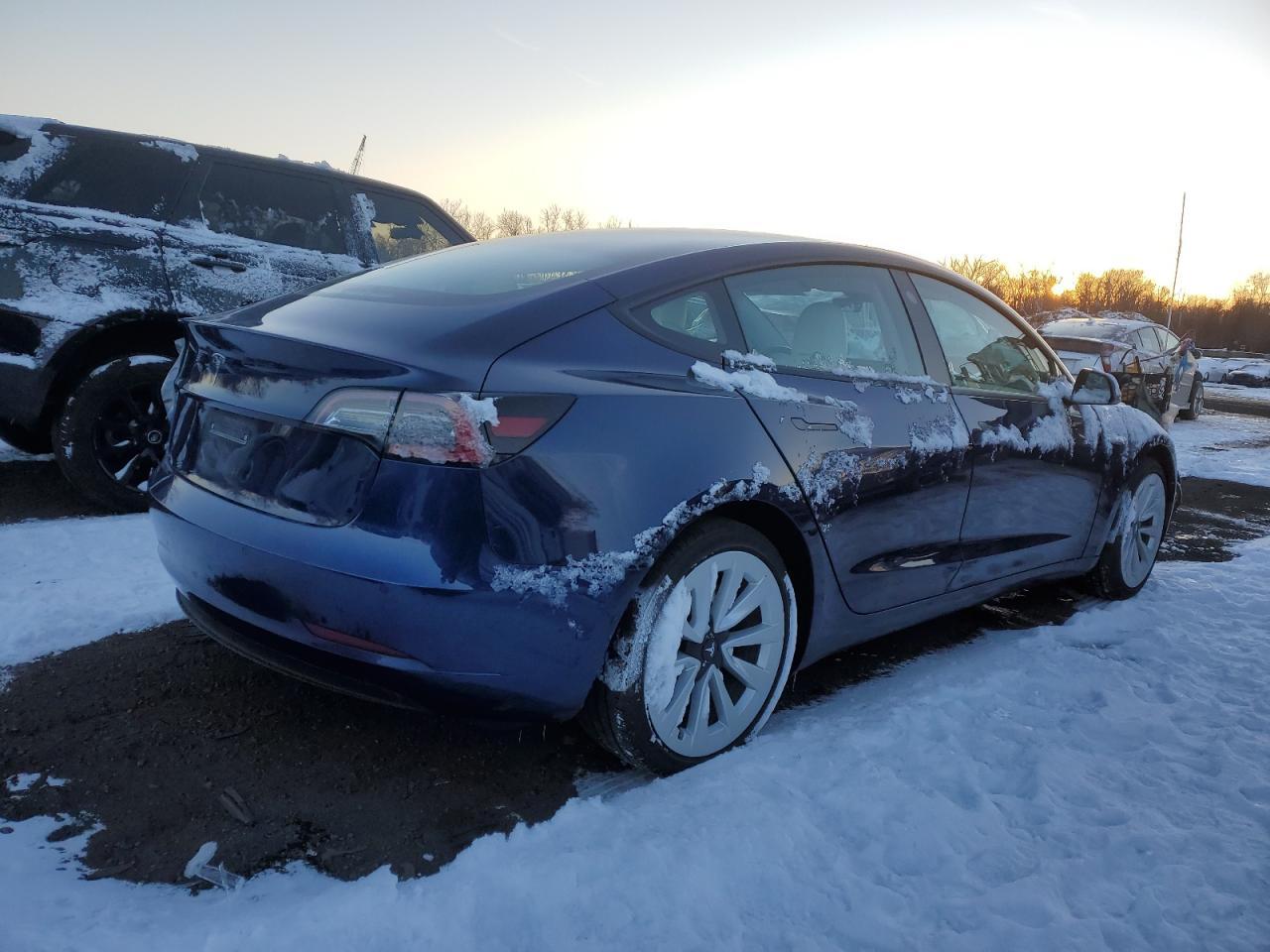2021 TESLA MODEL 3 - Image 3